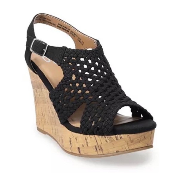SO Taffy Women’s Wedge Sandals - Picture 4 of 5